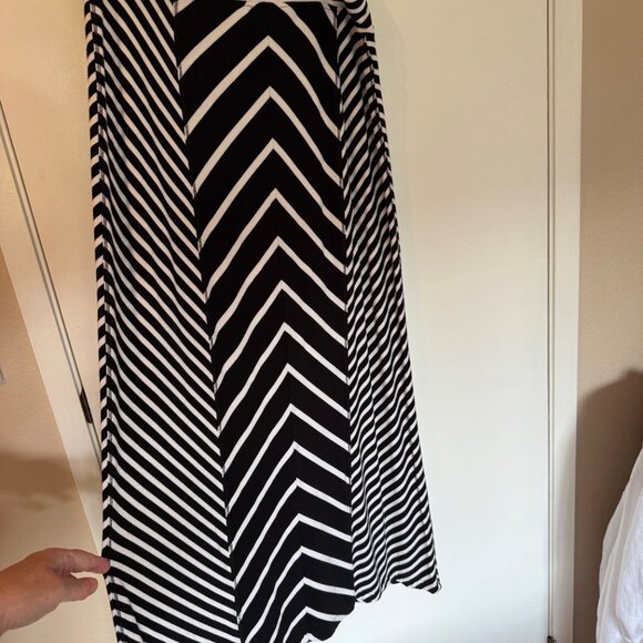 Chicos Zenergy Black Stripe Maxi Skirt Size 2 - Large - Picture 9 of 13